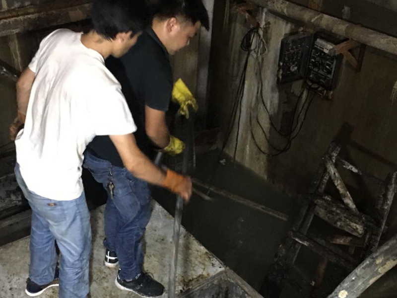 岳麓区麓谷疏通马桶地漏 下水道打捞 管道清洗 打孔
